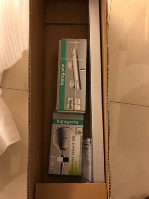 %title插图%num 汉斯格雅(Hansgrohe)飞雨Select120恒温/带下出水淋浴花洒套装 圆形手持恒温龙头