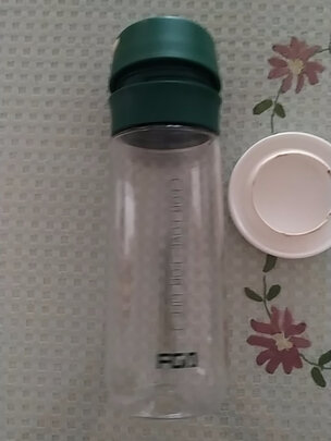 运动水杯