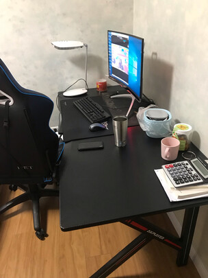 阿卡丁电竞桌椅怎么样用后一周讲良心感受