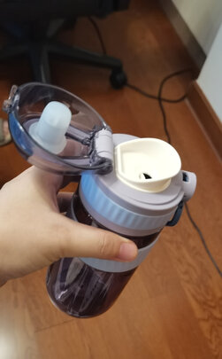 吸管水杯