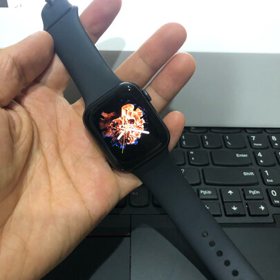 Apple Watch Series 5和Series4有什么区别呢？到底哪个好呢？