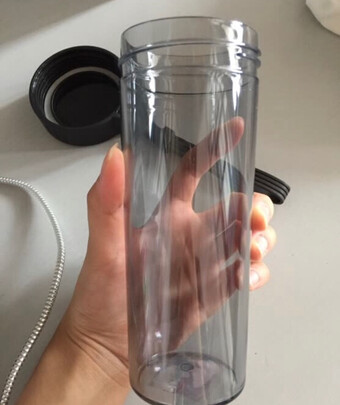 运动水杯