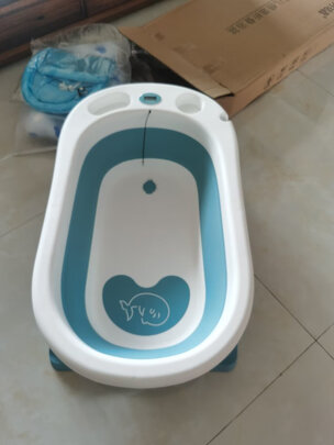 婴儿洗澡盆