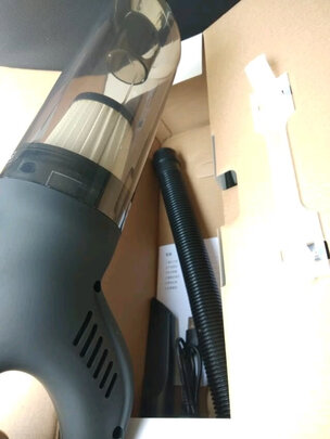 车载吸尘器