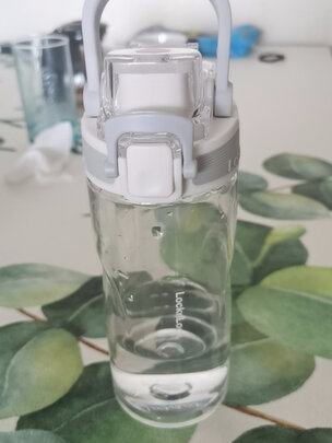 运动水杯