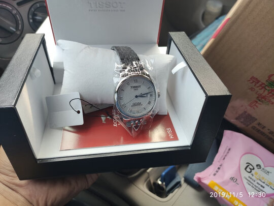 天梭机械男表怎么样属于啥档次带着会没面子吗