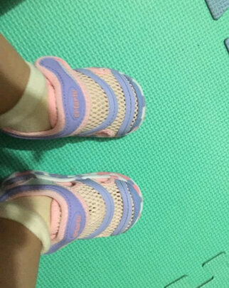 儿童凉鞋