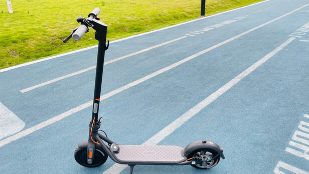 三,小米(mi)儿童滑板车网友对比评测