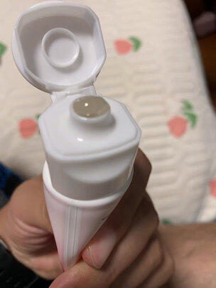 儿童牙膏