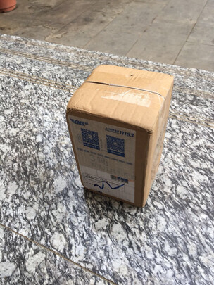 汽车液压千斤顶