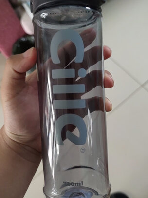 运动水杯