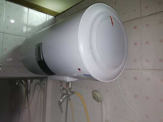 阿诗丹顿（USATON）电热水器怎么样?内情必看