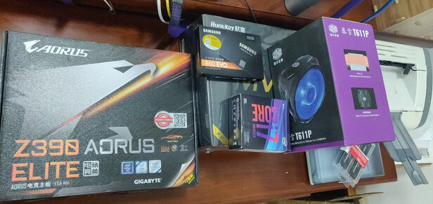 %title插图%num 航嘉(Huntkey) 金牌850W MVP K850X电源(80PLUS金牌全模/全电压/风扇启停/三卡RTX2080Ti SLI/五年质保)