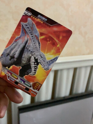 三,咸蛋超人(ultraman)奥特曼卡片网友对比评测