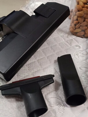 车载吸尘器