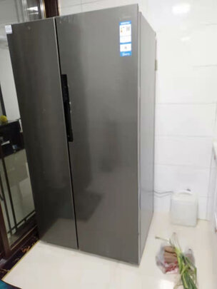 美的(Midea)606升变频一级能效对开双门家用冰箱京东小家智能家电风冷无霜BCD-606WKPZM(E)大容量精细分储