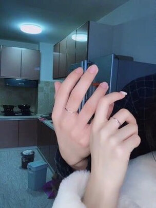 铂金戒指