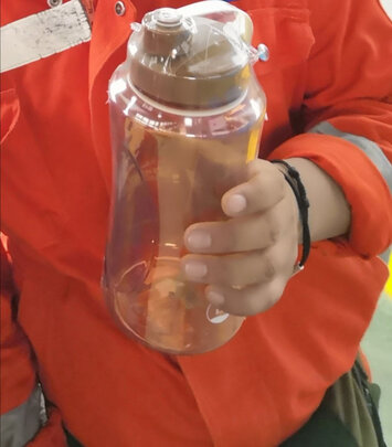 运动水壶