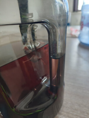 运动水杯