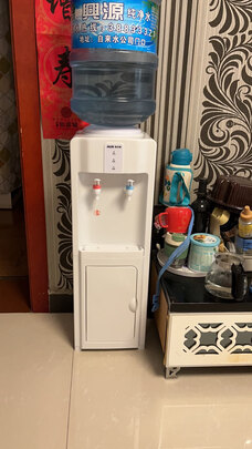 饮水机