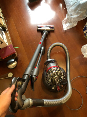 大家说下戴森CY22圆筒吸尘器口碑差不差?一个月告诉大家真相!
