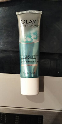 氨基酸洗面奶
