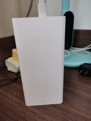 移动电源