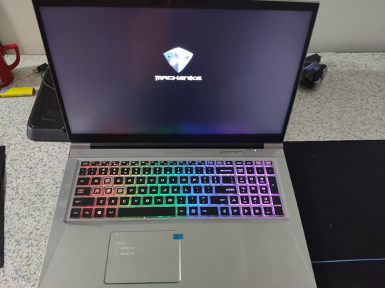 机械师T90 Plus-TB5不吹不黑客观聊聊？机械师T90 Plus-TB5开箱评测