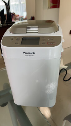 松下（Panasonic） 面包机 烤面包机 家用全自动变频 自动投放 35个菜单 多功能和面 500g SD-WTP1001