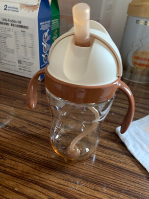 婴儿学饮杯
