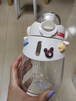 吸管水杯