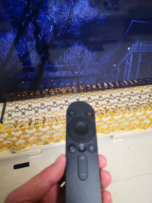 荣耀智慧屏X1电视怎么样？画质细腻没亮点吗？