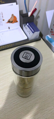 玻璃杯