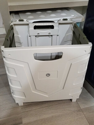 后备箱收纳箱