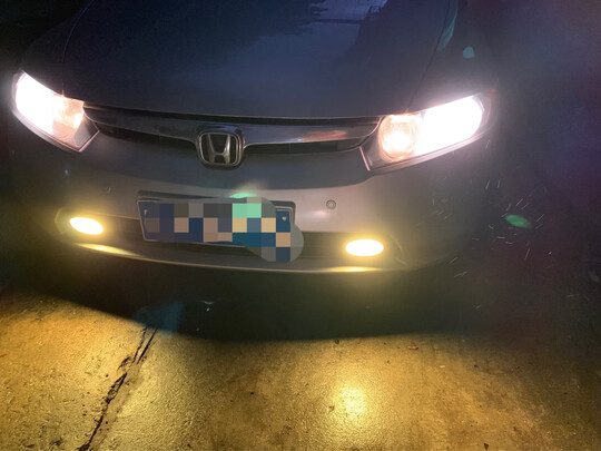 汽车灯泡