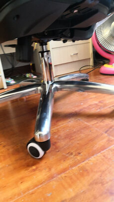 电脑椅|「用后真实感受」西昊m18和m57区别是啥？用后讲内幕真相