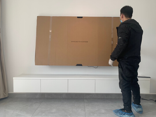 飞利浦（PHILIPS）游戏电视G1 Pro 65英寸120Hz 4+32G 4K全面屏环景光 智能平板电视机65PUF8896/T3 以旧换新
