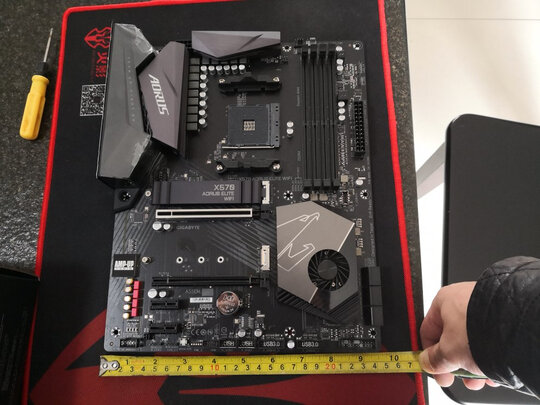 主板|客观评价技嘉X570 AORUS ELITE WIFI主板怎么样？上手三周说真相