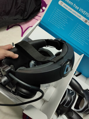 htc vive cosmos和vive pro区别？选择哪款好用？
