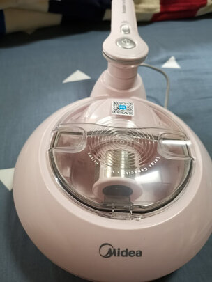 美的（Midea）除螨仪MT3 有线手持床上家用吸尘器 冰莹粉 紫外线杀菌除螨