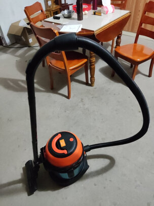 吸尘器