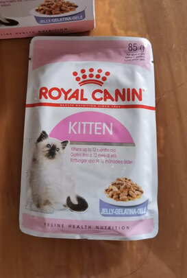 猫粮罐头