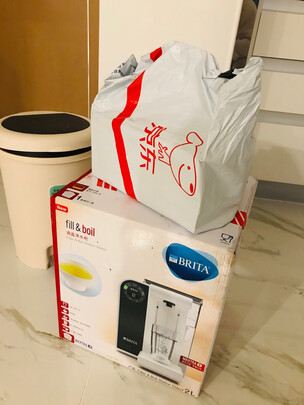 莱维特STREAM 4x5直播声卡真实情况如何,请教几个小问题