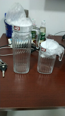 玻璃水杯