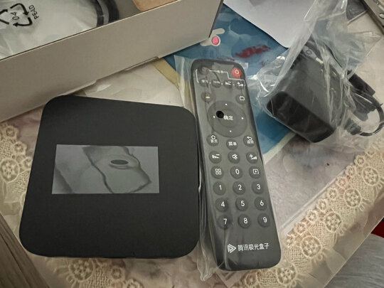 腾讯极光盒子3Pro 8K高清电视网络机顶盒 4+32G存储 千兆网口 双频3天线wifi 云游戏