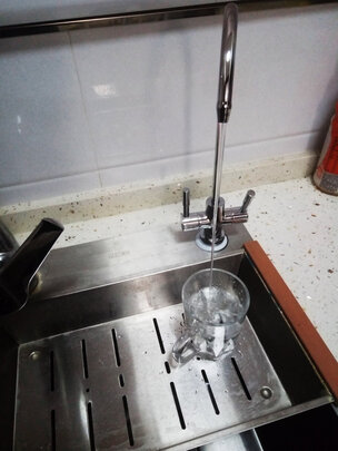 感觉告知哈曼卡顿SOUNDSTICKS 4怎么样，真假如何鉴别呢？
