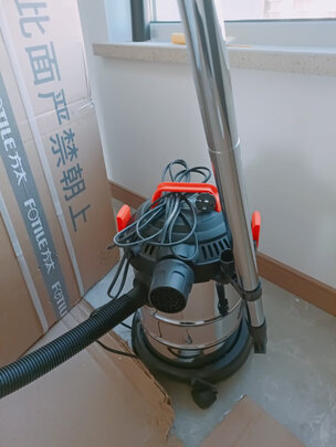 车载吸尘器
