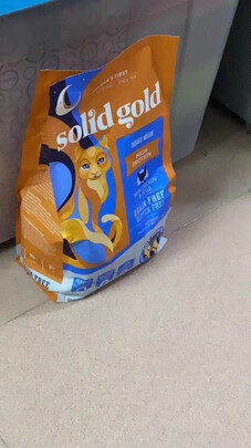 猫粮