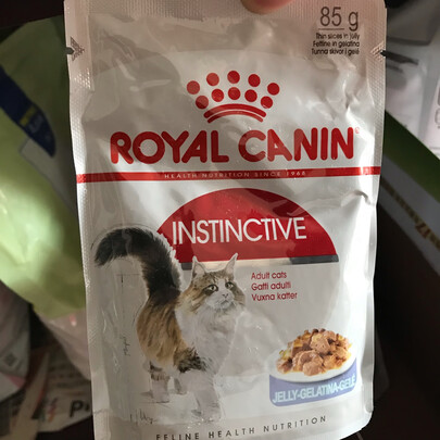 猫粮罐头