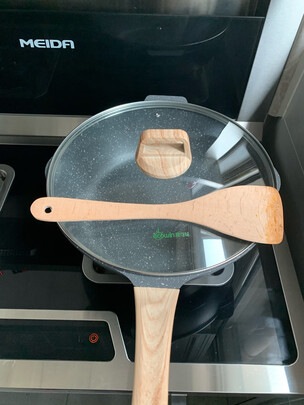 麦饭石不粘锅